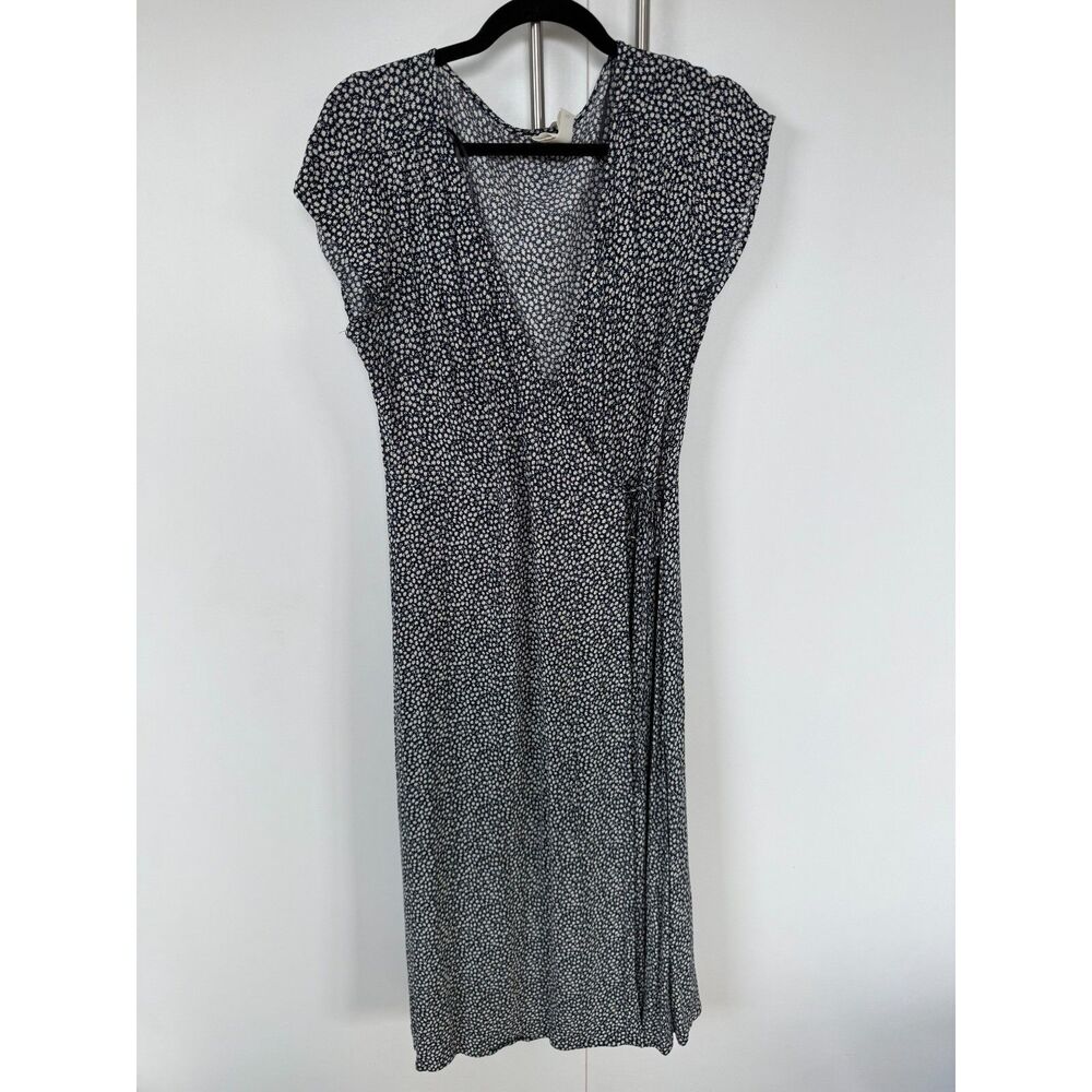 H & M - Navy Micro Daisy Print Wrap Dress - sz 8/M
